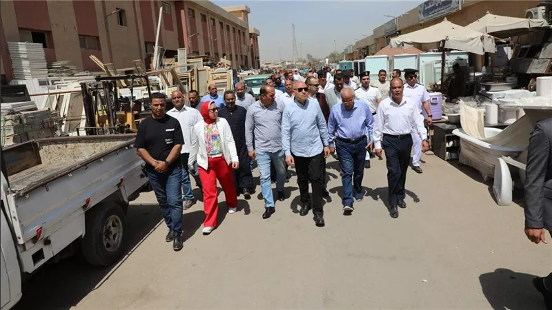 محافظ القاهرة يوجه بتشكيل مجلس أمناء لتطوير سوق التونسي الحضاري بالبساتين 