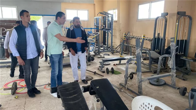 وزير الشباب والرياضة يفاجئ مراكز شباب السويس بجولة ميدانية
