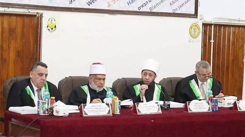 وزير الأوقاف يناقش رسالة دكتوراة بعنوان 
