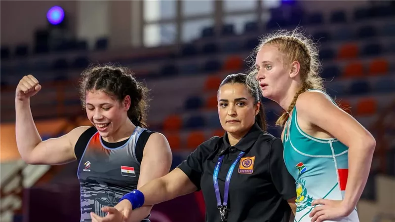 منتخب المصارعة للسيدات يحصد ميداليتين في البطولة الأفريقية بالإسكندرية