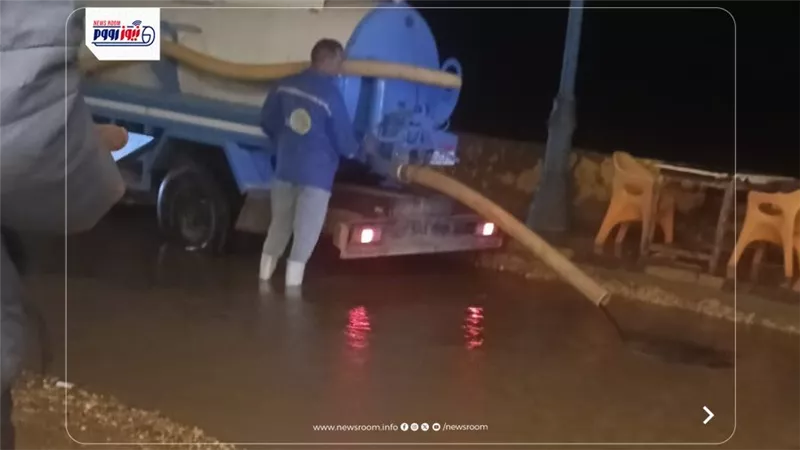 تسريب مفاجئ يضرب خط مياه رئيسي بالجيزة.. وقطع الخدمة عن مناطق حيوية