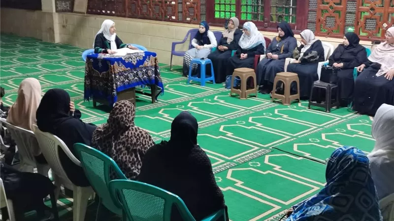 لترسيخ قيم الوسطية والاعتدال.. واعظات البحيرة يكثفن الدروس المنهجية بالمساجد 