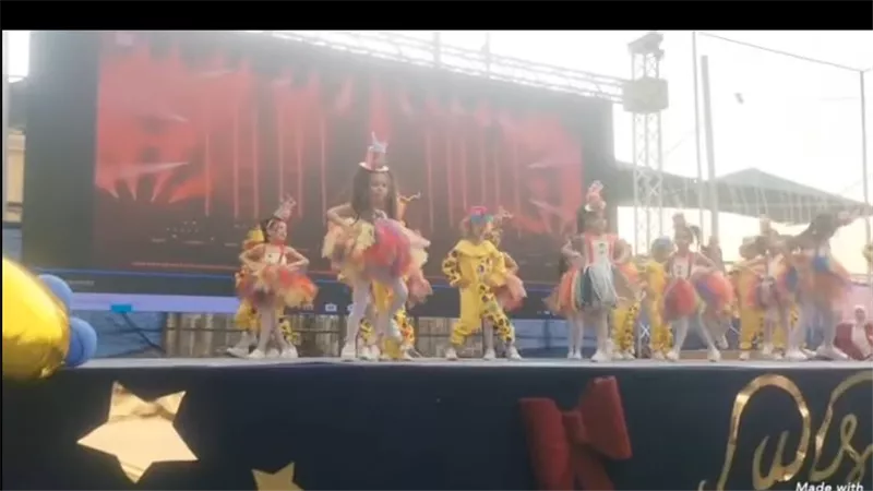 بيان من إدارة المدرسة بعد ط سقوط شاشة حفل KG2 يؤكد اتخاذ إجراءات قانونية فورية