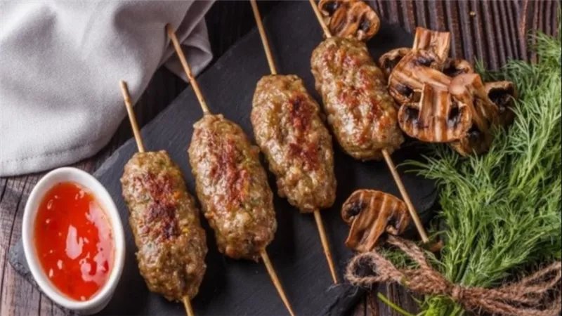     طريقة عمل كفتة البرغل المشوية بخطوات سهلة وطعم مميز