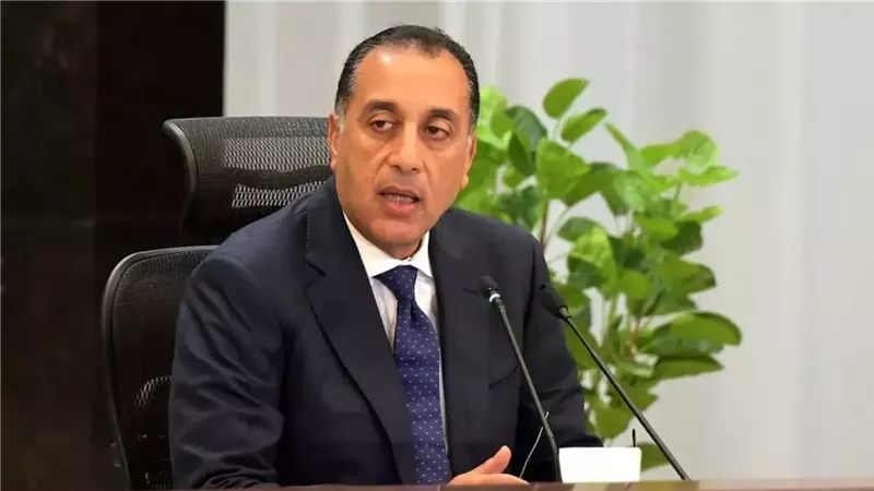 نيابة عن الرئيس.. رئيس الوزراء يحضر احتفالية إطلاق «المليون رخصة دولية»