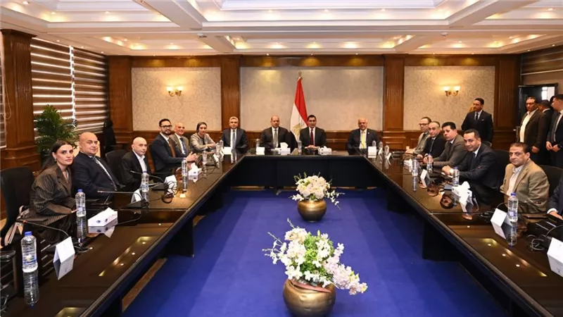 جوهر نبيل وإدريس يبحثان استعدادات أولمبياد لوس انجلوس 2028 مع رؤساء الاتحادات