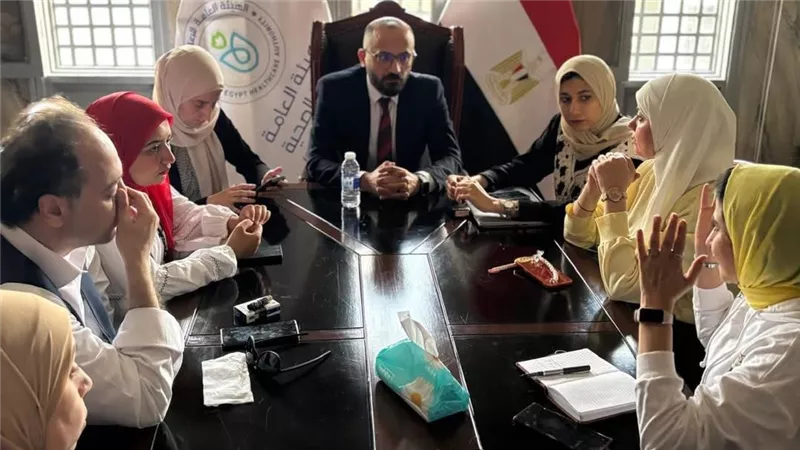 هيئة الرعاية الصحية تتابع الأداء عبر نظام العمل الافتراضي بالإسماعيلية