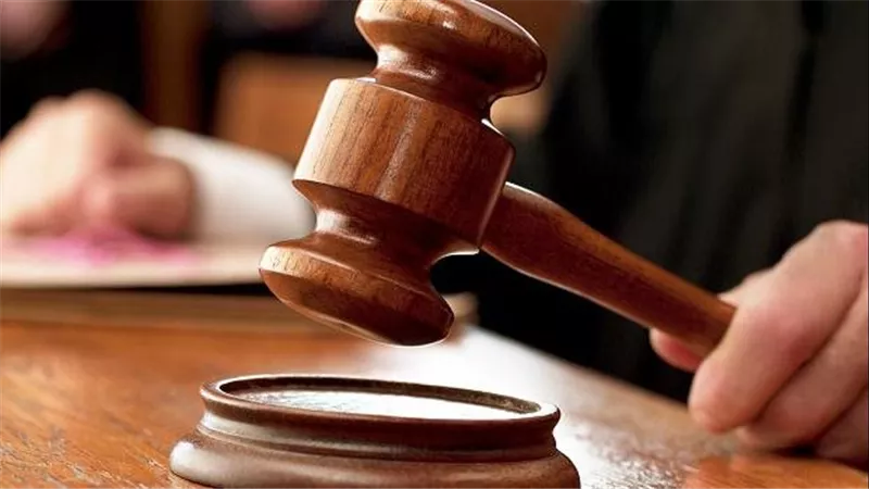 الإعدام شنقًا لربة منزل أنهت حياة رضيعها في المنيا بدافع الانتقام الأسري