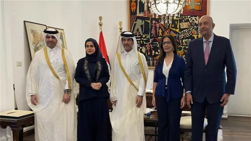 وزيرة الثقافة تستقبل سفير قطر بالقاهرة لبحث سبل تعزيز التعاون الثقافي