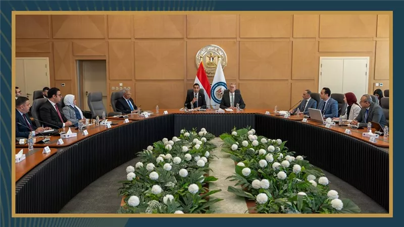 وزيرا البترول والشباب يعقدان مائدة مستديرة لتمكين الكوادر الشابة بقطاع الطاقة