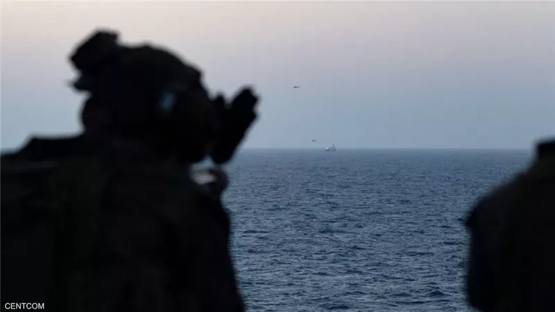 وكالة مهر: تفعيل الدفاعات الجوية في جزيرة قشم قرب مضيق هرمز