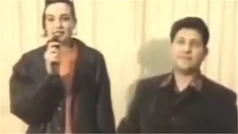 فيديو قديم لهاني شاكر يثير تفاعلًا واسعًا على مواقع التواصل| شاهد 