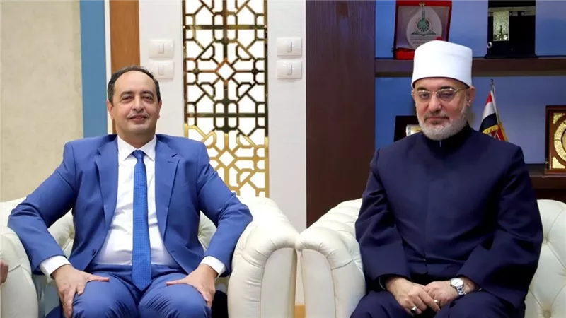 مفتي الجمهورية وصندوق مكافحة الإدمان يناقشان تعزيز التوعية ومواجهة المخدرات