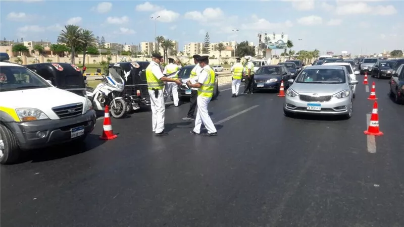 الحبس وغرامات تصل لـ5000 جنيه.. تفاصيل مخالفات السير بدون ترخيص