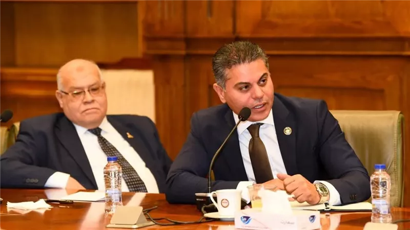 برلماني: اللقاء مع 