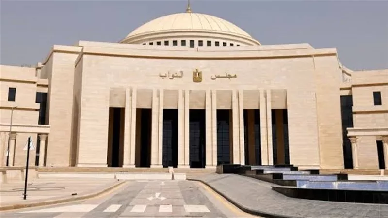 البرلمان يناقش مشروع قانون مقدم من الحكومة بشأن مد أجل الدورة النقابية