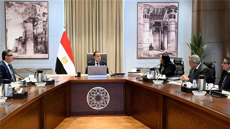 رئيس الوزراء يتابع جهود حوكمة منظومات الدعم والحماية الاجتماعية