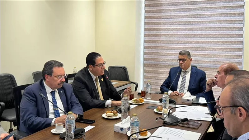 لجنة حقوق الإنسان تستضيف رؤساء ١٠ جامعات               
