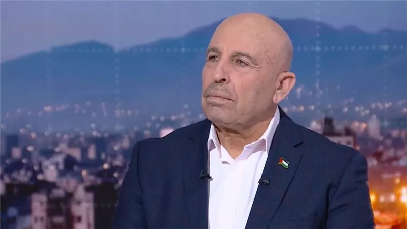 سفيان أبو زايدة: إيران تستهدف دول الجوار لعجزها عن مواجهة واشنطن