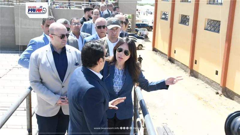 وزيرة الإسكان ومحافظ الفيوم يتفقدان محطتي معالجة «كحك» و«يوسف الصديق»