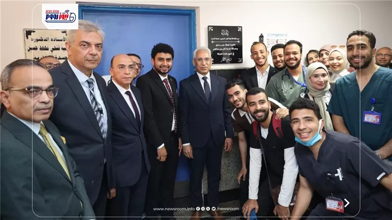 خريجو طب المنيا يدعمون مستشفى الاستقبال بحضانات وعناية مركزة