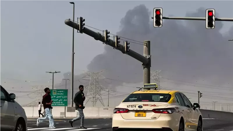 لماذا تضرب إيران الإمارات وتتجنب استهداف الحشد الأمريكي في بحر العرب؟ 