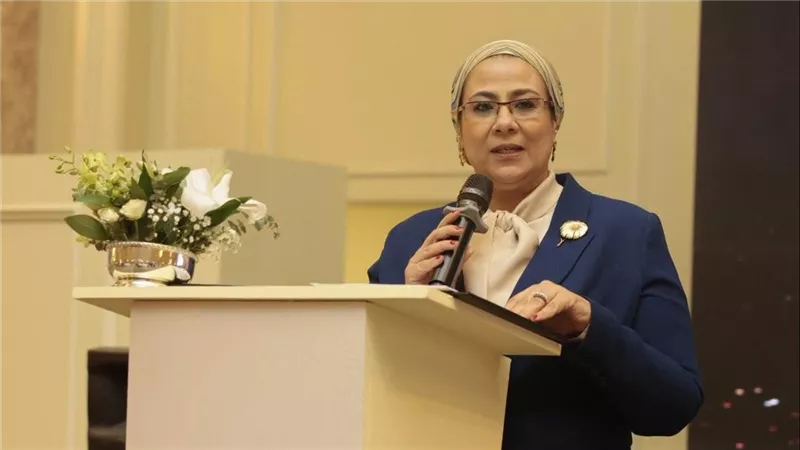     رئيسة المجلس القومي للمرأة تشارك في مؤتمر دعم دور المرأة بالشركات العائلية