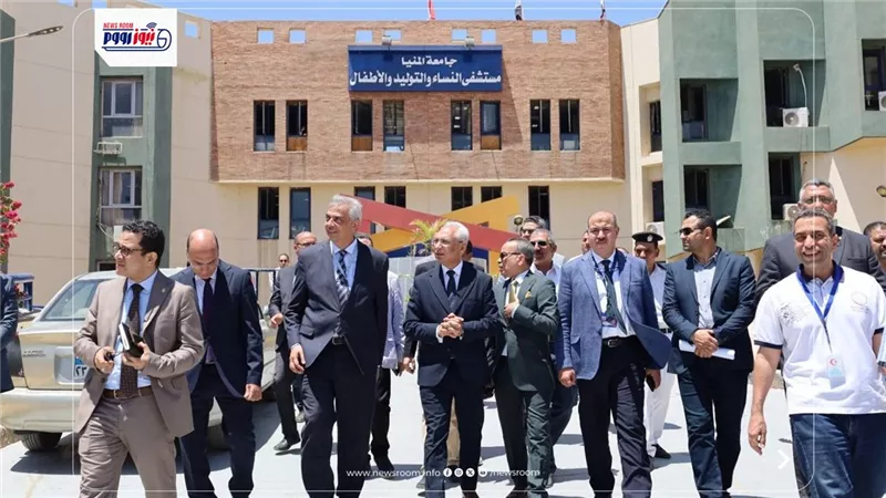 رئيس جامعة المنيا يتفقد استعدادات مستشفى النساء والتوليد للاعتماد الصحي 