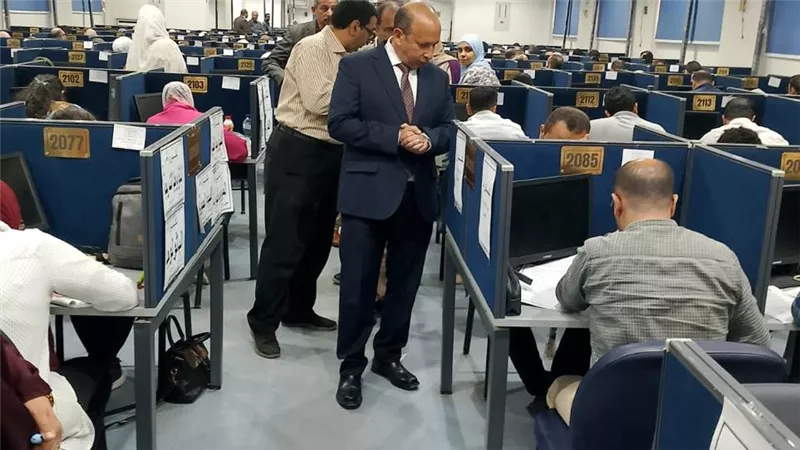 عميد طب قصر العيني يتفقد لجان امتحانات الدكتوراه ويؤكد على توفير الهدوء