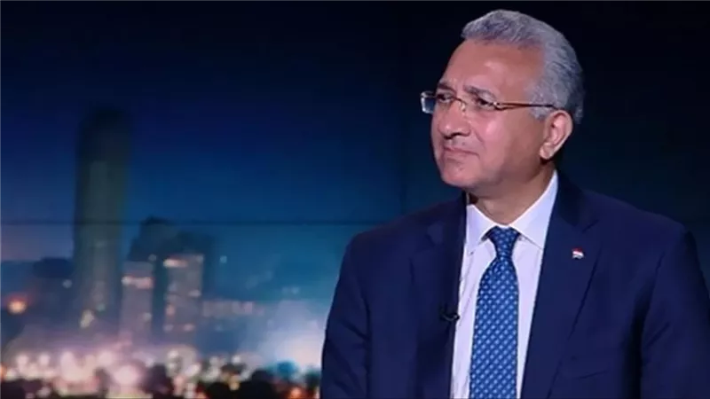 دبلوماسي: أزمة «هرمز» تهدد سلاسل الإمداد العالمية وخطر الركود يلوح في الأفق