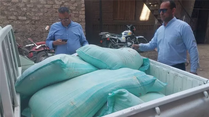 ضبط نصف طن دقيق مدعم داخل مخبز بالقليوبية قبل بيعه بالسوق السوداء