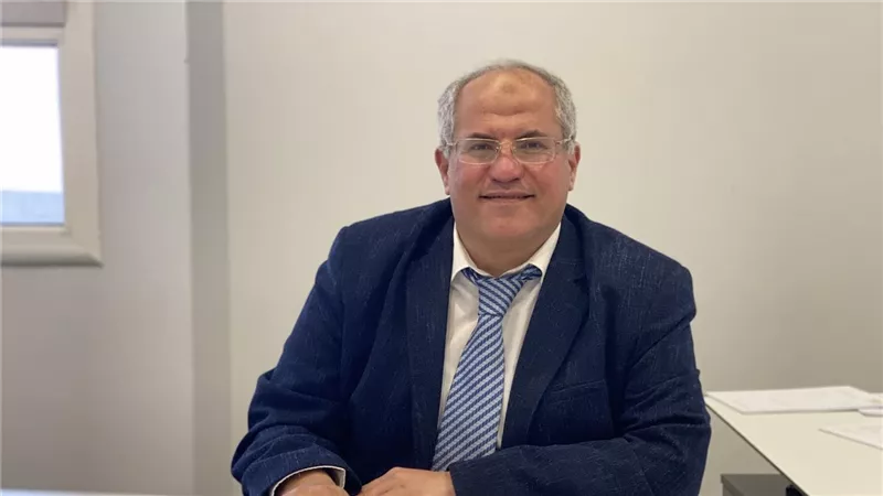 الأطباء: ضوابط جديدة مرتقبة للحد من انتشار النصائح الطبية غير الموثوقة |حوار
