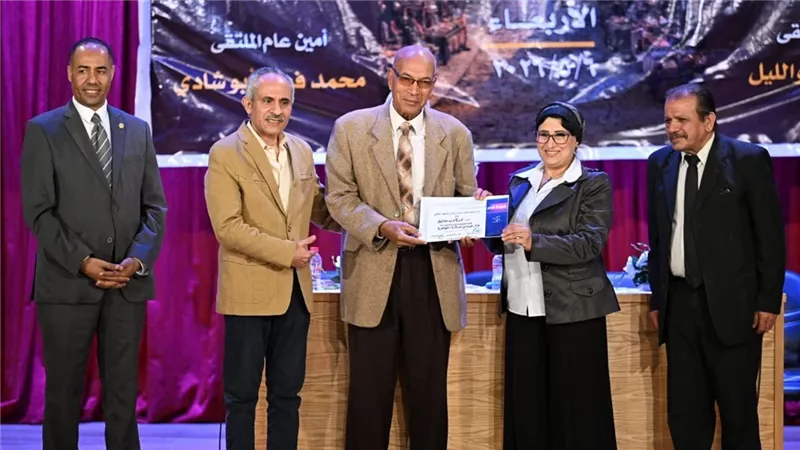 ملتقى أدباء القاهرة يحتفي بتراث العاصمة الأدبي في دورة فؤاد حجاج