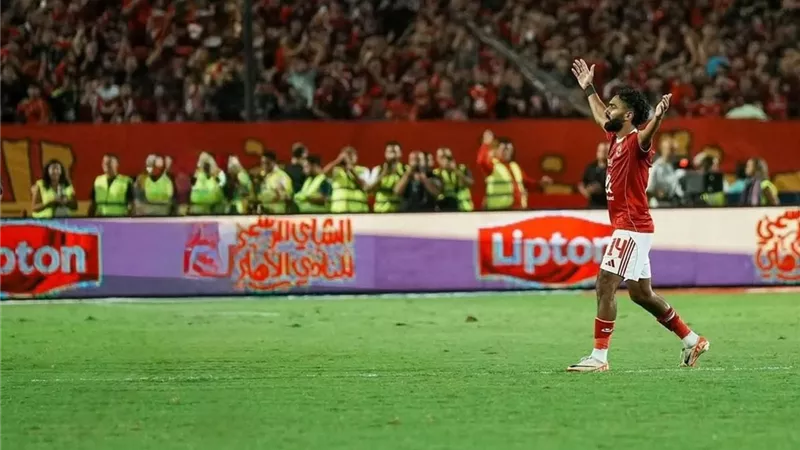 طبيب الأهلي: الشحات يبدأ المشاركة تدريجيًّا في التدريبات