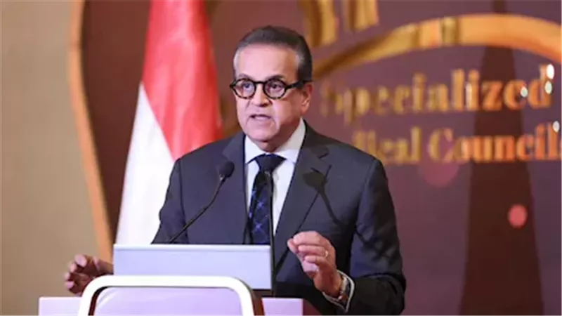 روايات متضاربة.. ماذا حدث في اجتماع وزير الصحة مع أعضاء مجلس الشيوخ؟