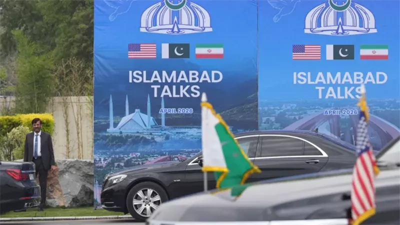 باكستان ترحب بمفاوضات إيران وأمريكا.. وفرنسا تحذر من رفع العقوبات