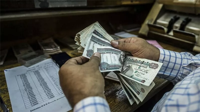 موعد صرف زيادة المرتبات الجديدة 2026 وحقيقة وصول المعاشات لزيادة 15%|فيديو