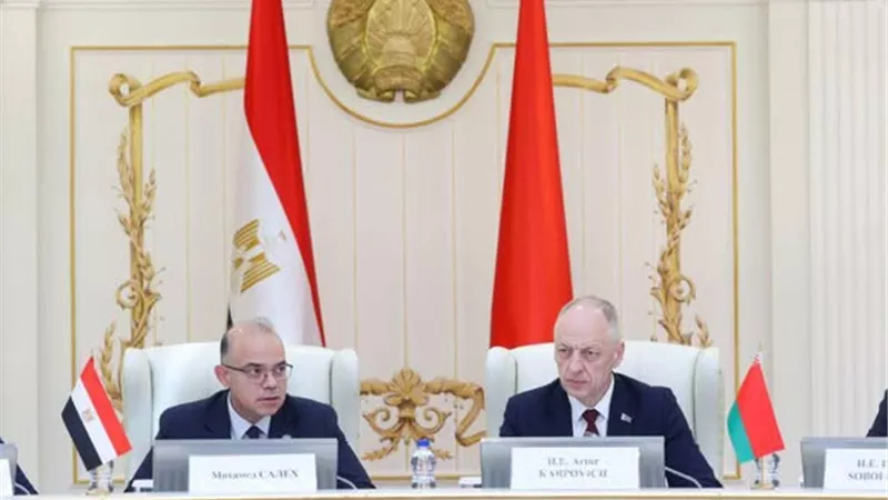 وزير الاستثمار يبحث مع نظيره البيلاروسي آليات تعميق الشراكة الاستراتيجية