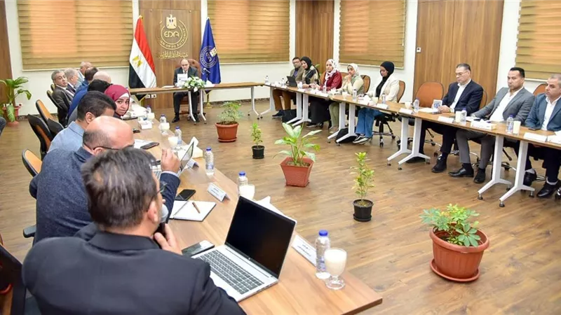 لسحب الأدوية منتهية الصلاحية.. هيئة الدواء تعقد اجتماعا مع ممثلي شركات التوزيع