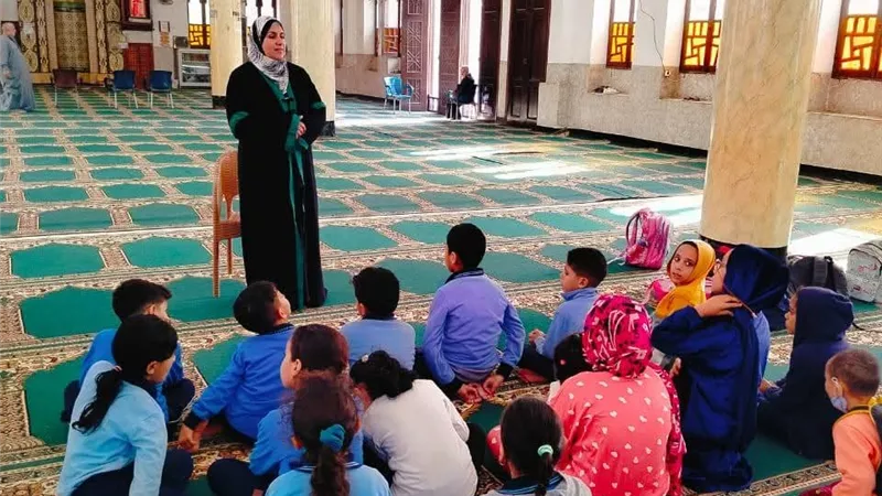 فقه الحوار ..أوقاف الشرقية تنظّم لقاءات دعوية للسيدات بالمساجد 