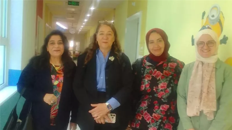 القصر العيني يستضيف خبيرة عالمية لتطوير الرعاية بقلب الأطفال