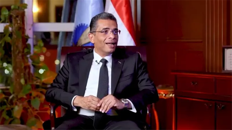 محافظ البحر الأحمر: نتبنى خطة متكاملة للتحول نحو المدن الخضراء