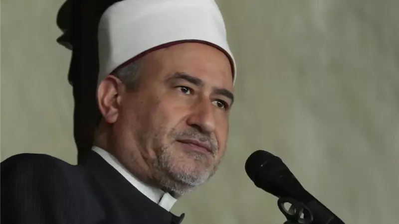 لغير القادرين على الحج.. خطيب الأزهر: أبواب الخير لا تزال مشرعة