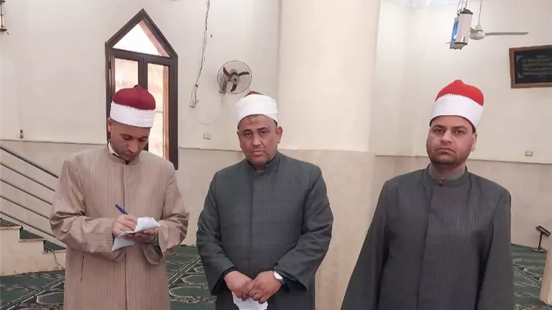 للتأكد من ضوابط خطبة الجمعة..مرور مفاجئ  لإدارة  المتابعة على مساجد أسيوط