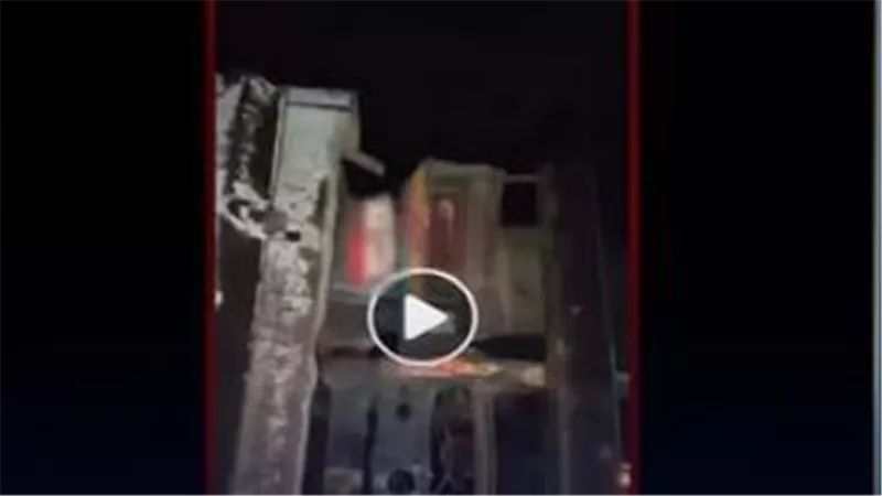بعد تداول فيديو الواقعة.. التحفظ على سيارة نقل تسببت في حادث تصادم بالقليوبية