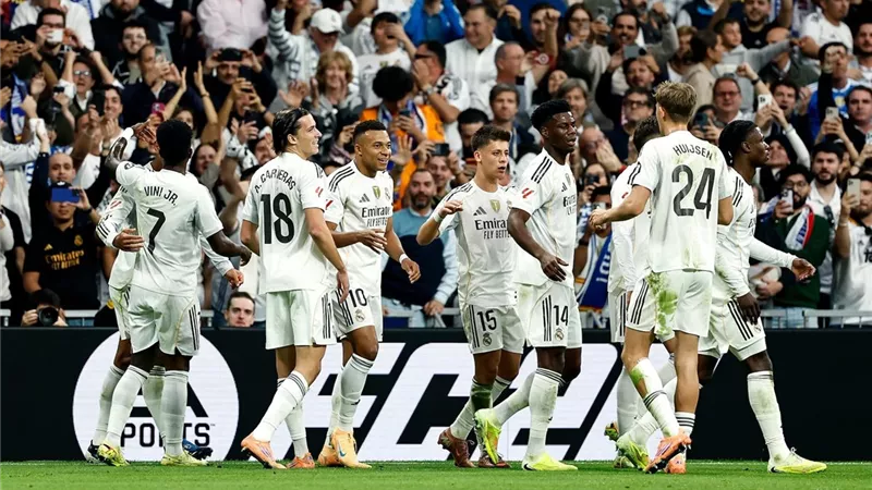 بعد الجلسة التأديبية..فالفيردي وتشواميني يعتذران لريال مدريد وغرامة مالية ضخمة