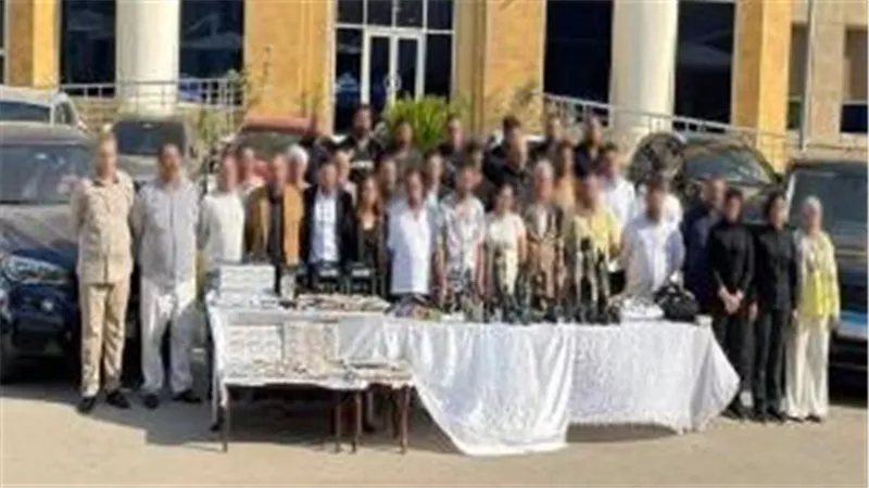 ضبط تشكيل عصابي بتهمة النصب على المواطنين وإيهامهم بالعثور على مقابر أثرية 