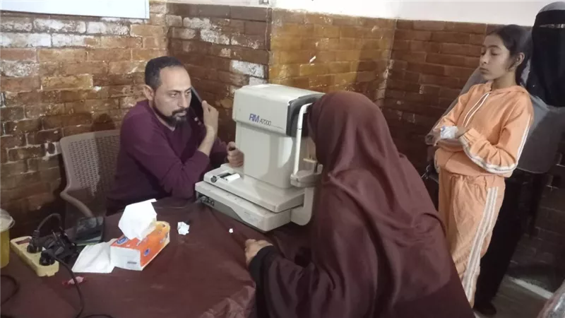 قافلة طبية مجانية وامتحانات محو أمية بحى عتاقة ضمن مبادرة حياة كريمة بالسويس