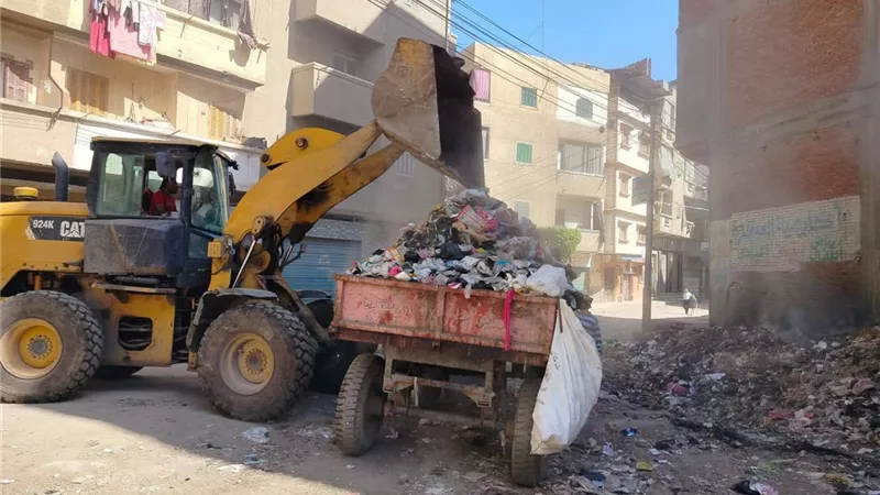 حملات نظافة مكثفة بدمنهور لرفع كفاءة البيئة وتحسين المظهر الحضارى