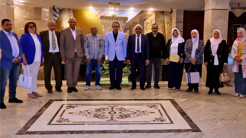 محافظ سوهاج يستقبل وفد مؤسسة إيدينا مع بعض 
